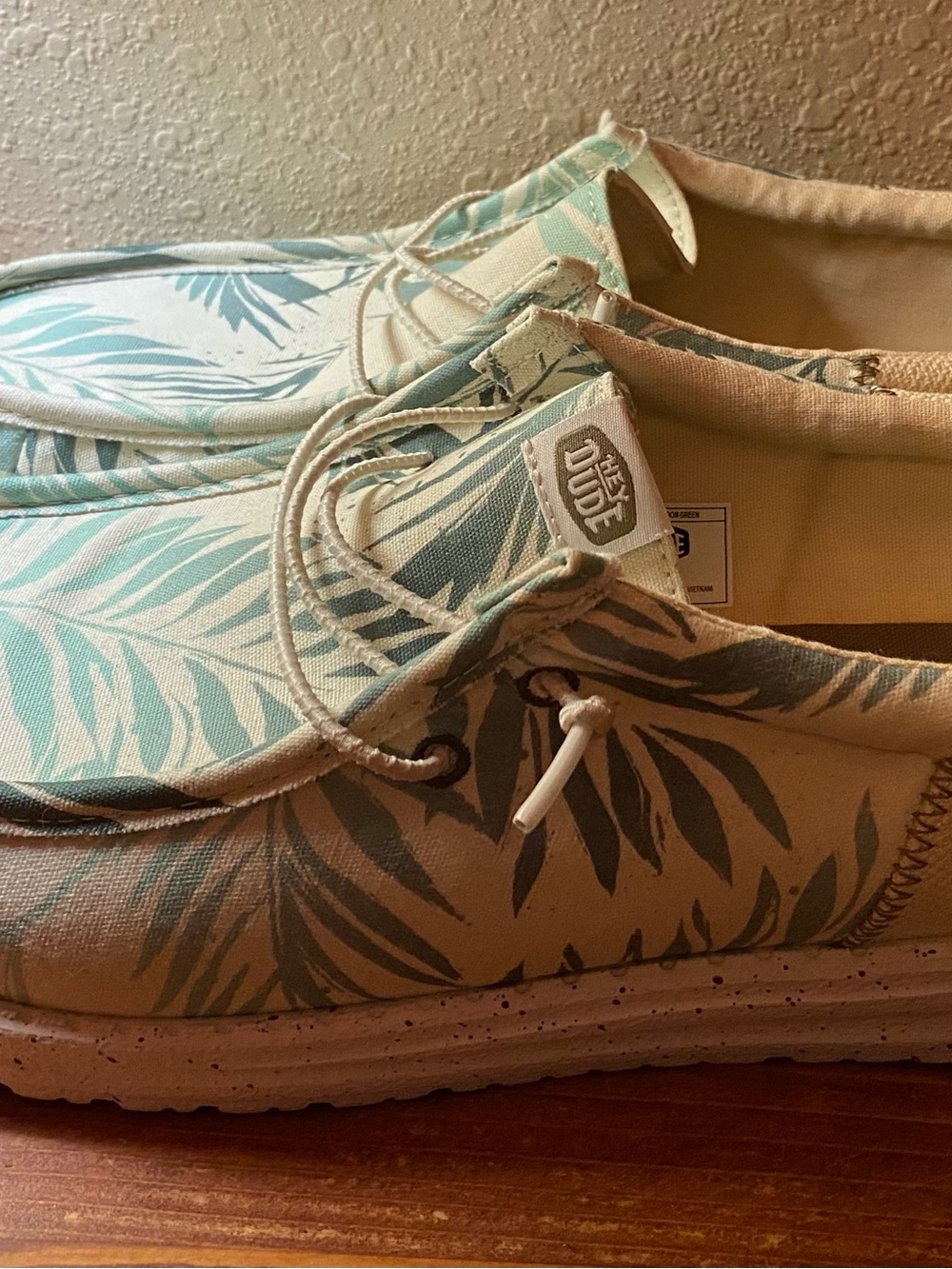 HEY DUDE WALLY FUNK PSYCH PALM
LIGHT GREY/CELADON GREEN - Picture 6 of 7